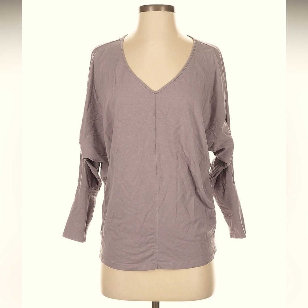 Manduka V-Neck Top - cream oatmeal color NWOT